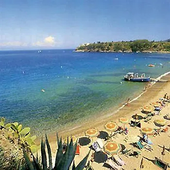 杜托利酒店 阿祖罗港