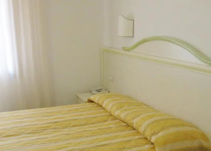 杜托利酒店 酒店 3*