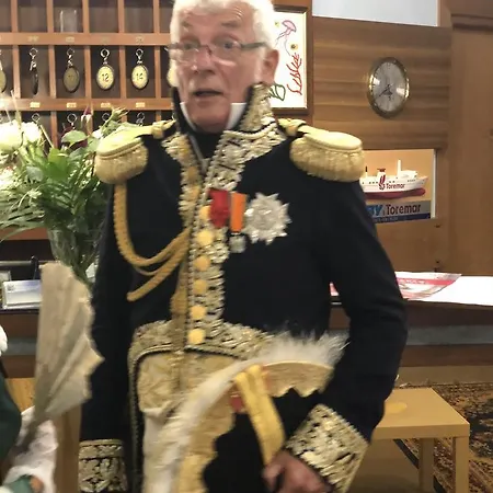 Due Torri فندق بورتو أتْسورّو