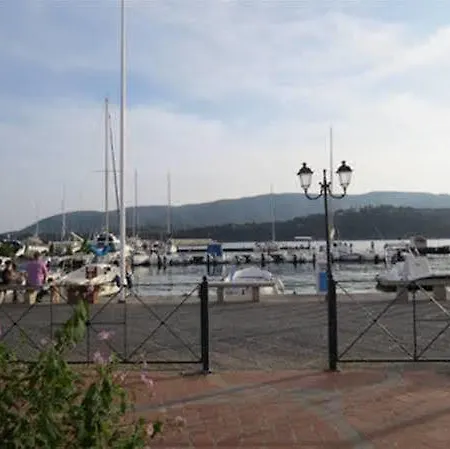 فندق Due Torri 3*